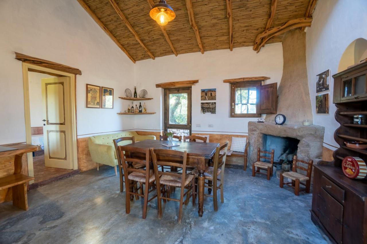Le Case Di Mara - Appartamenti Tipici "Stazzo Giovannareddu" Porto San Paolo  Exterior foto